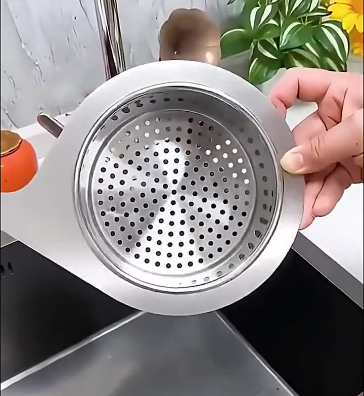Stainless Steel Swan Drain Basket for Kitchen Sink – Fruit & Vegetable Washing Rack