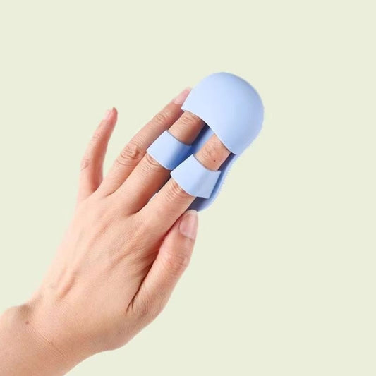 Soft Silicone Facial Cleansing Brush – Handheld Deep Clean Pad