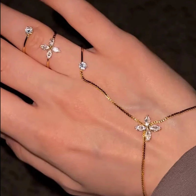Elegant Diamond Flower Bracelet - Minimalist Design