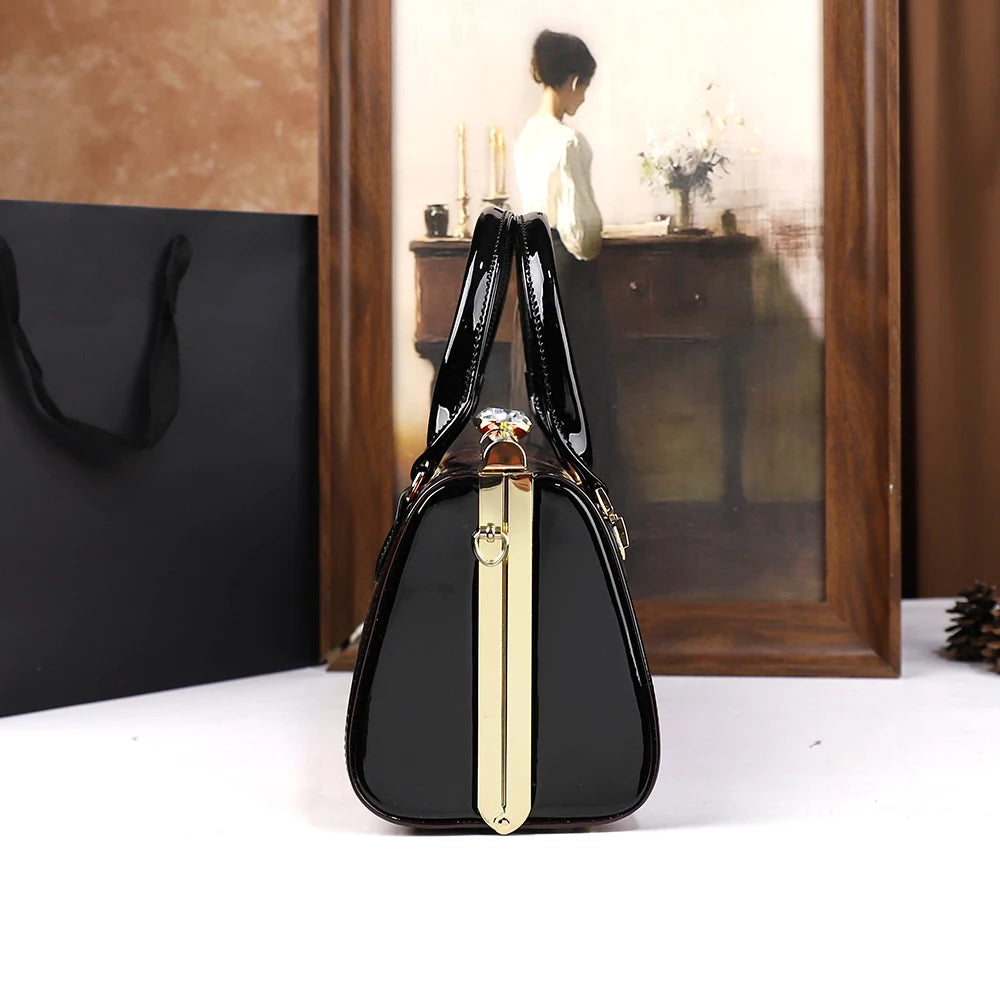 Retro Women's Rhinestone Crossbody Bag