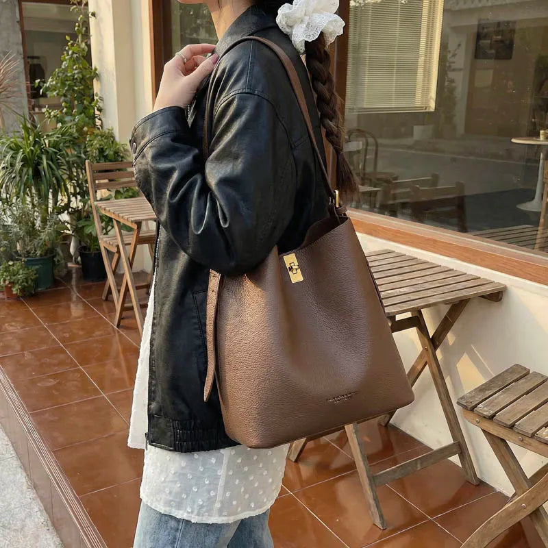 Simple Bucket Bag for Women Fashionable and Versatile Commuting