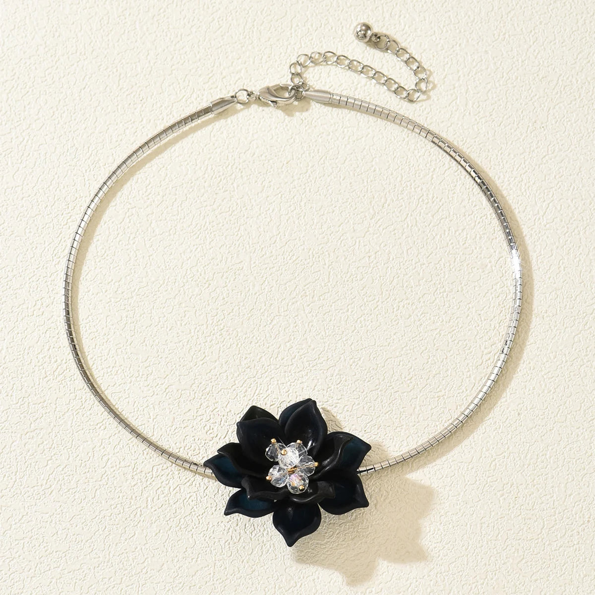 Elegant Alloy Flower Necklace for Special Occasions