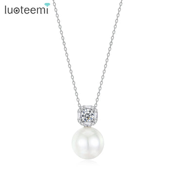 Luoteemi Luxury Pearl & Zirconia Necklace