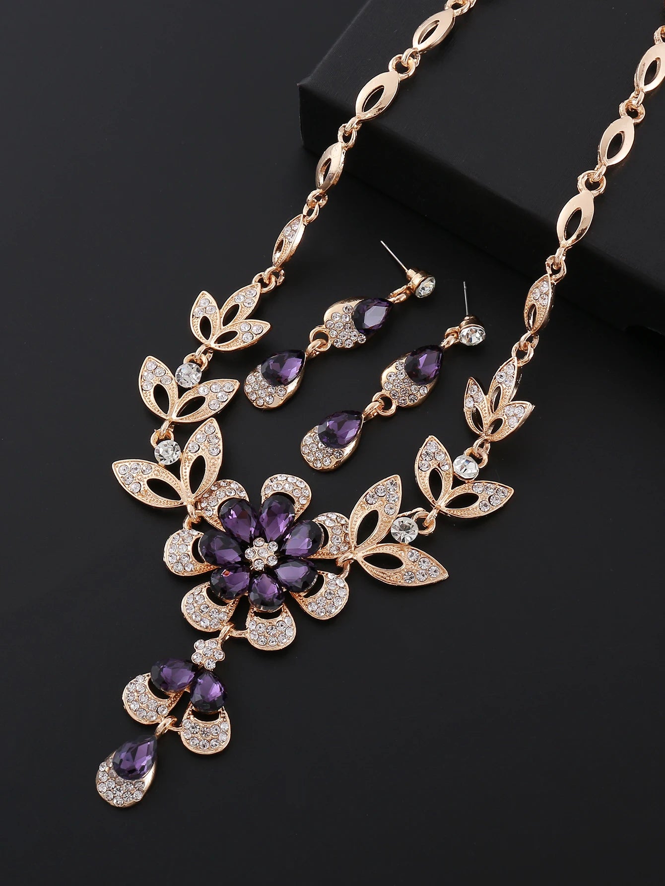 Luxury Black Diamond Tassel Necklace Set