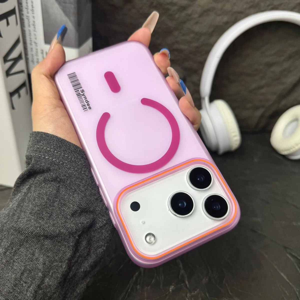 Ins Style Matte Skin Feeling Hard PC Ultra-Thin Magnetic Embossed