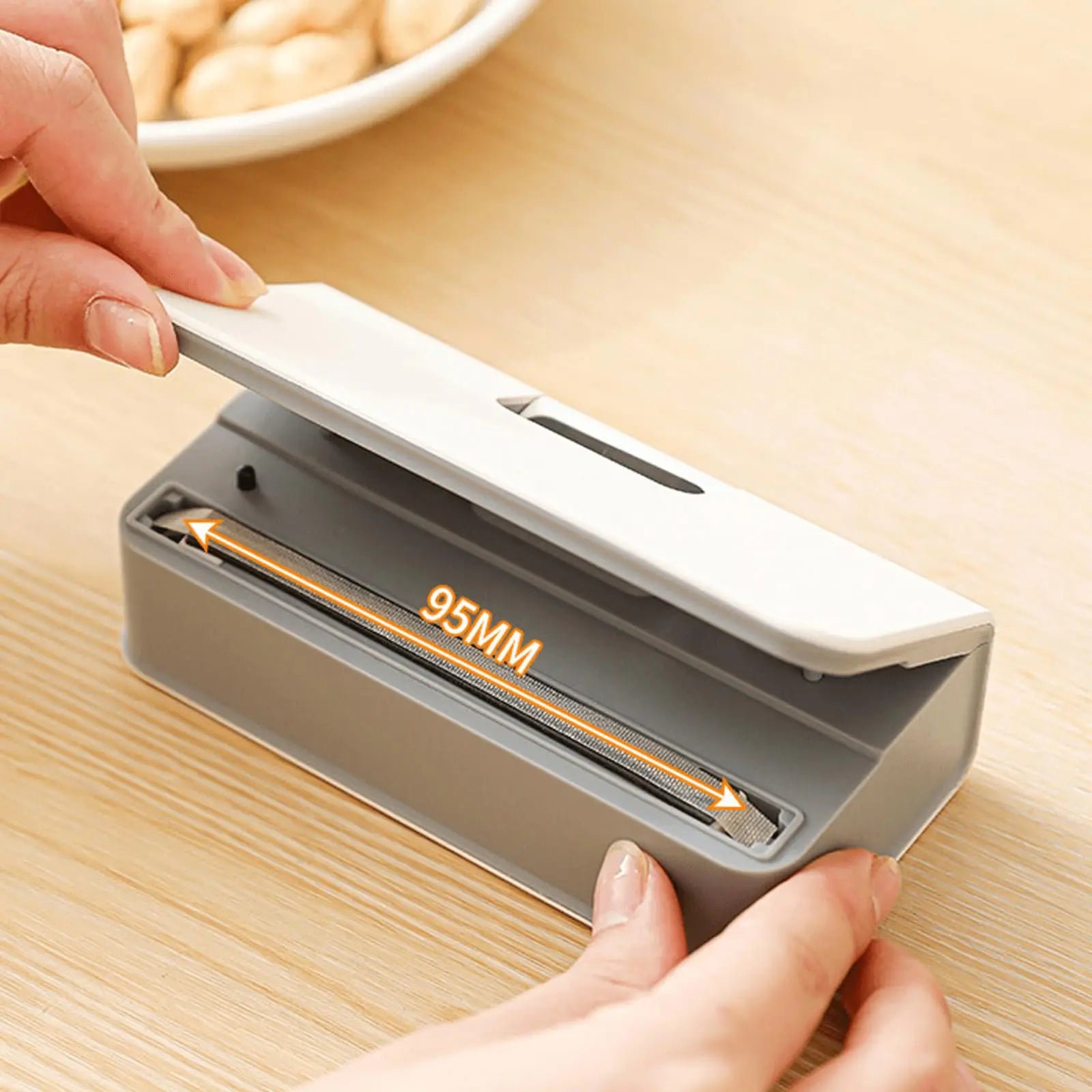 Portable Mini Vacuum Sealer Dual Purpose Airtight Snack & Food