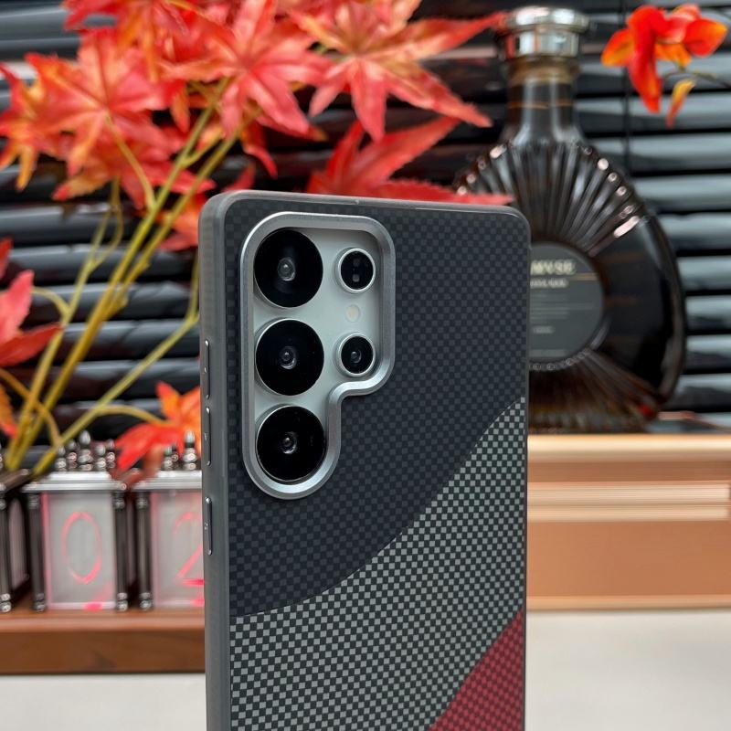 Luxury Ultra Thin Matte Carbon Fiber Magnetic Phone Case – Shockproof Slim Protective Cover for Samsung