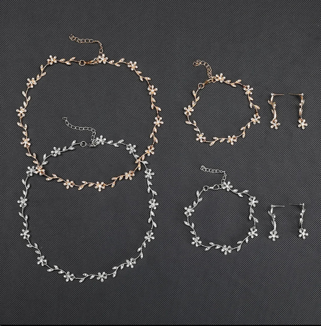 Luxury 3-Piece Diamond Leaf Jewelry Set