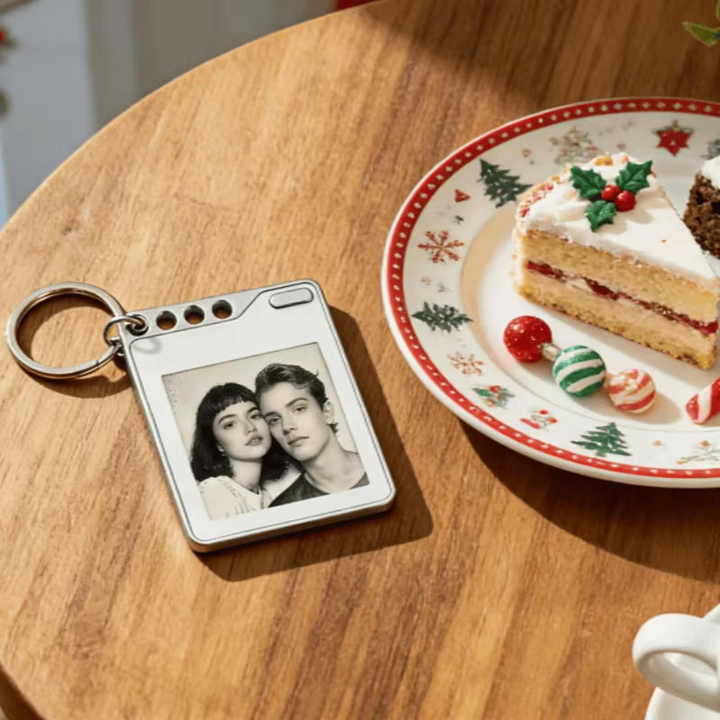 PhotoTag Smart E-Ink Finder – Waterproof Wireless Charging Anti-Loss Keychain Tracker