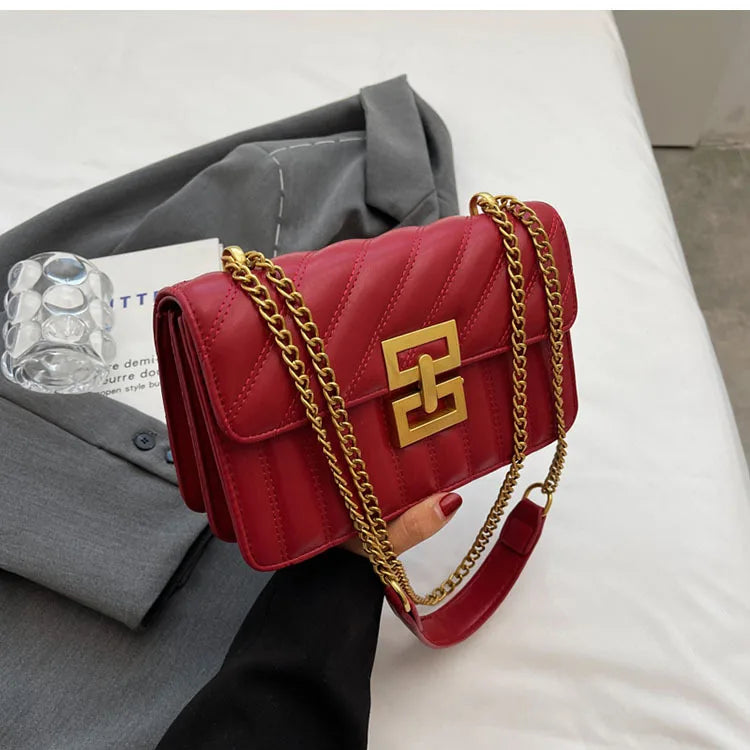 Trendy Designer PU Leather Chain Purse