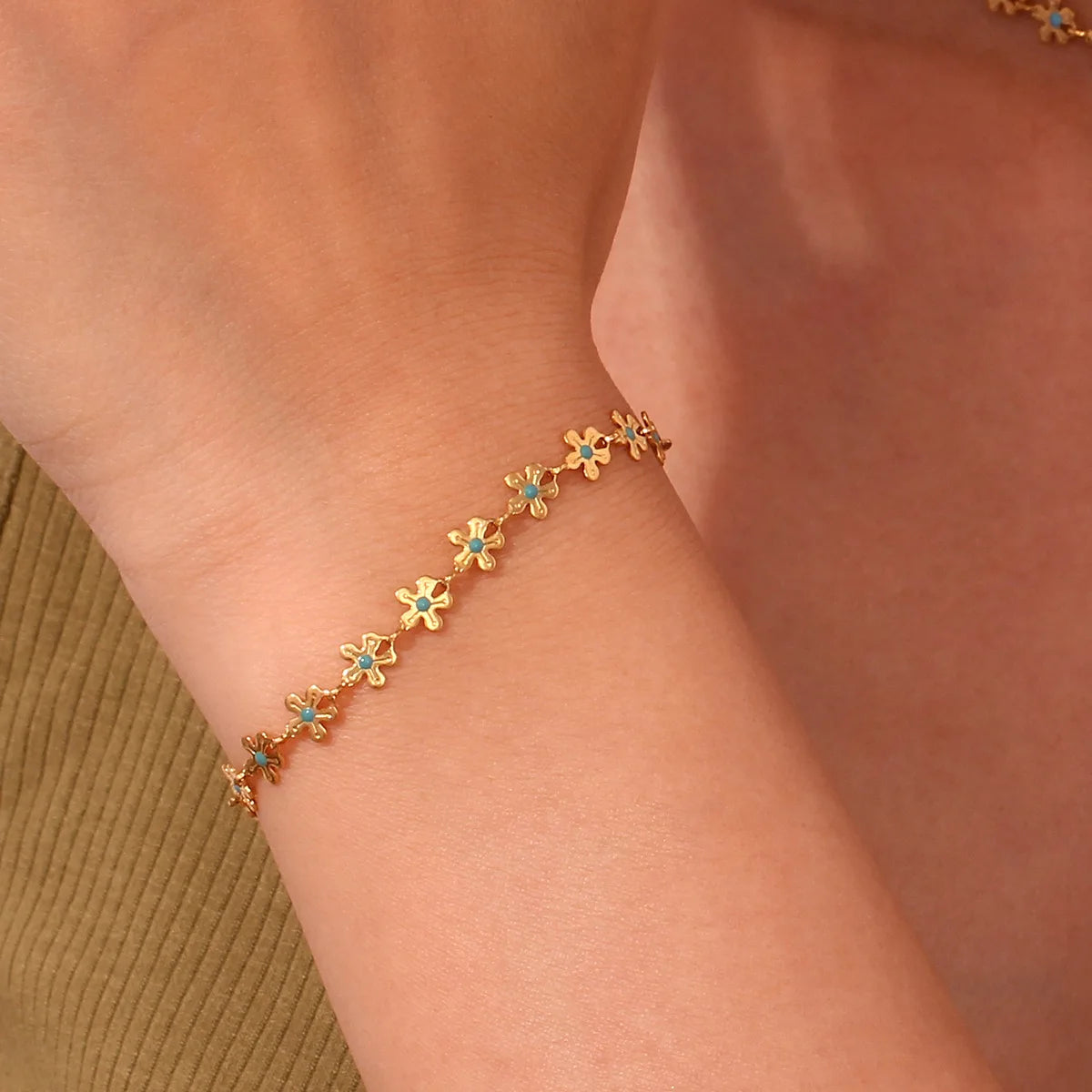 Gold Plated Flower Necklace & Bracelet Set