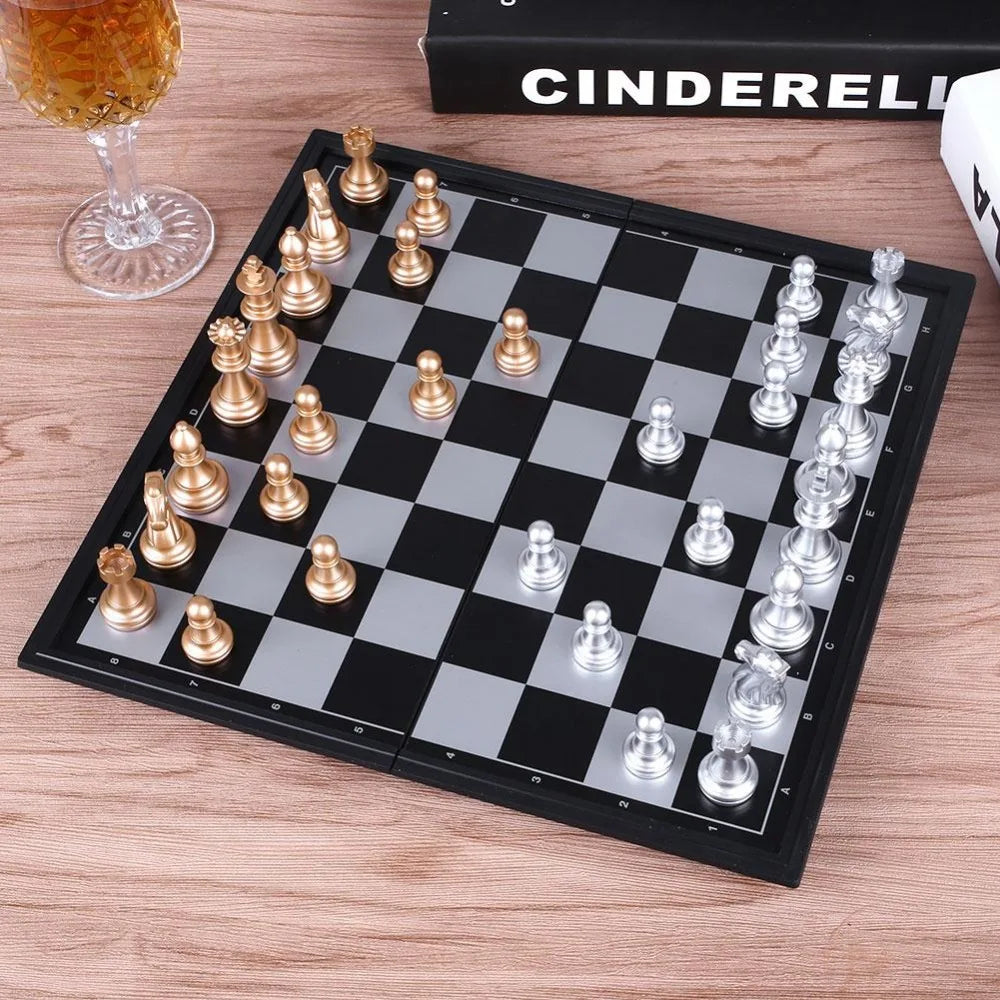 Waterproof 32 Gold Silver Chess Pieces Plastic Chess Board Magnetic