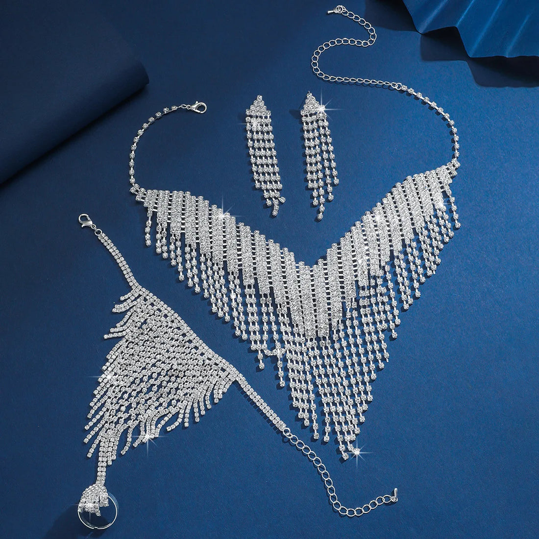 Luxurious Bridal Jewelry Set: Necklace, Earrings & Chain