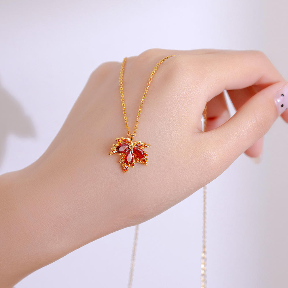 Elegant Maple Leaf Necklace with Red Accents – Premium Materials, Gemstone Jewelry for Special Occasions