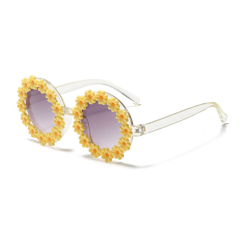 Cute Kids’ Flower Sunglasses – White & Yellow Round Beach Glasses for Girls🌸
