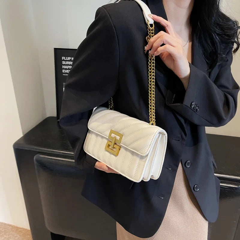 Trendy Designer PU Leather Chain Purse
