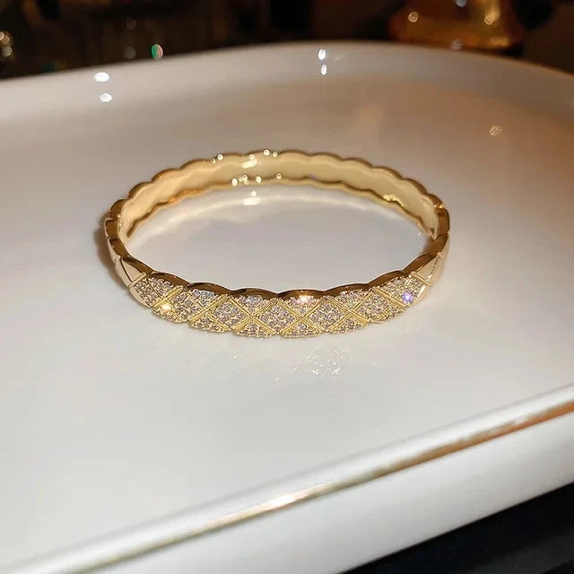 Elegant Zircon Copper Flower Bracelets for Women