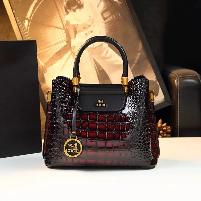 Elegant Large Capacity Crossbody Bag for Stylish Moms