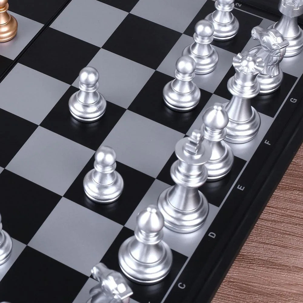 Waterproof 32 Gold Silver Chess Pieces Plastic Chess Board Magnetic