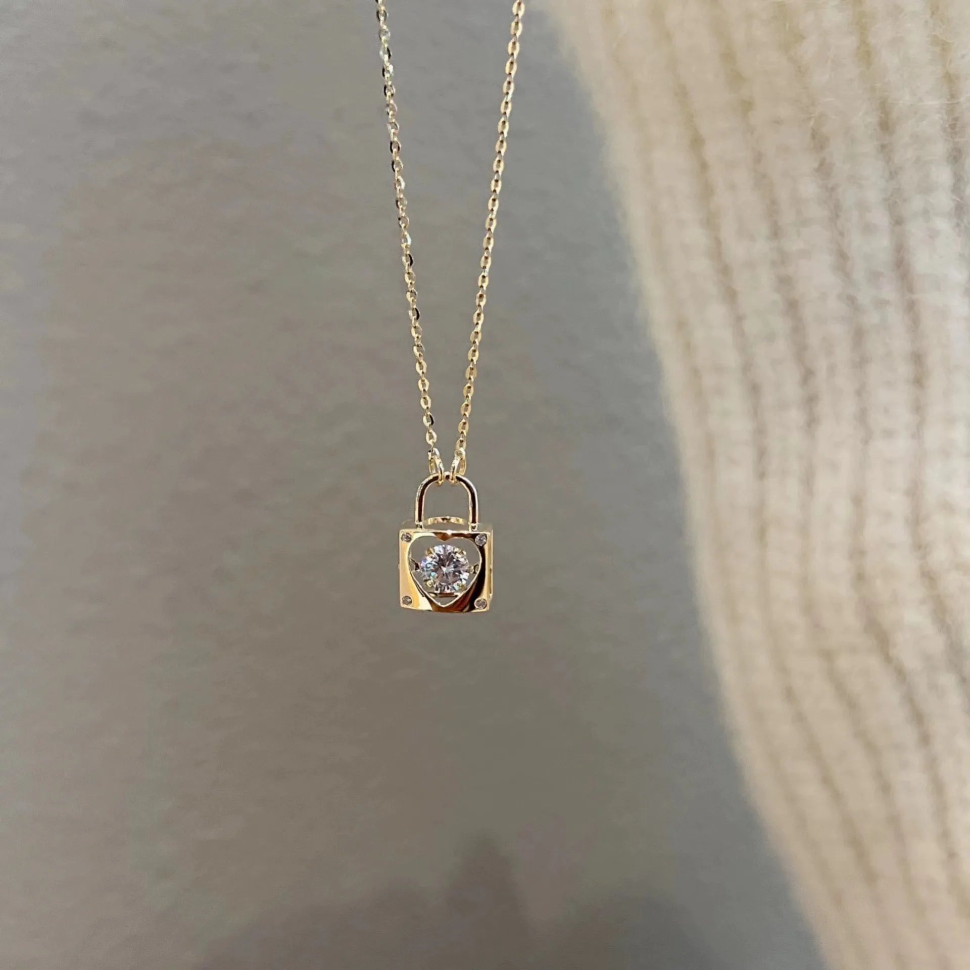 Nuoli Heart Lock Necklace: Gold & Zircon Elegance