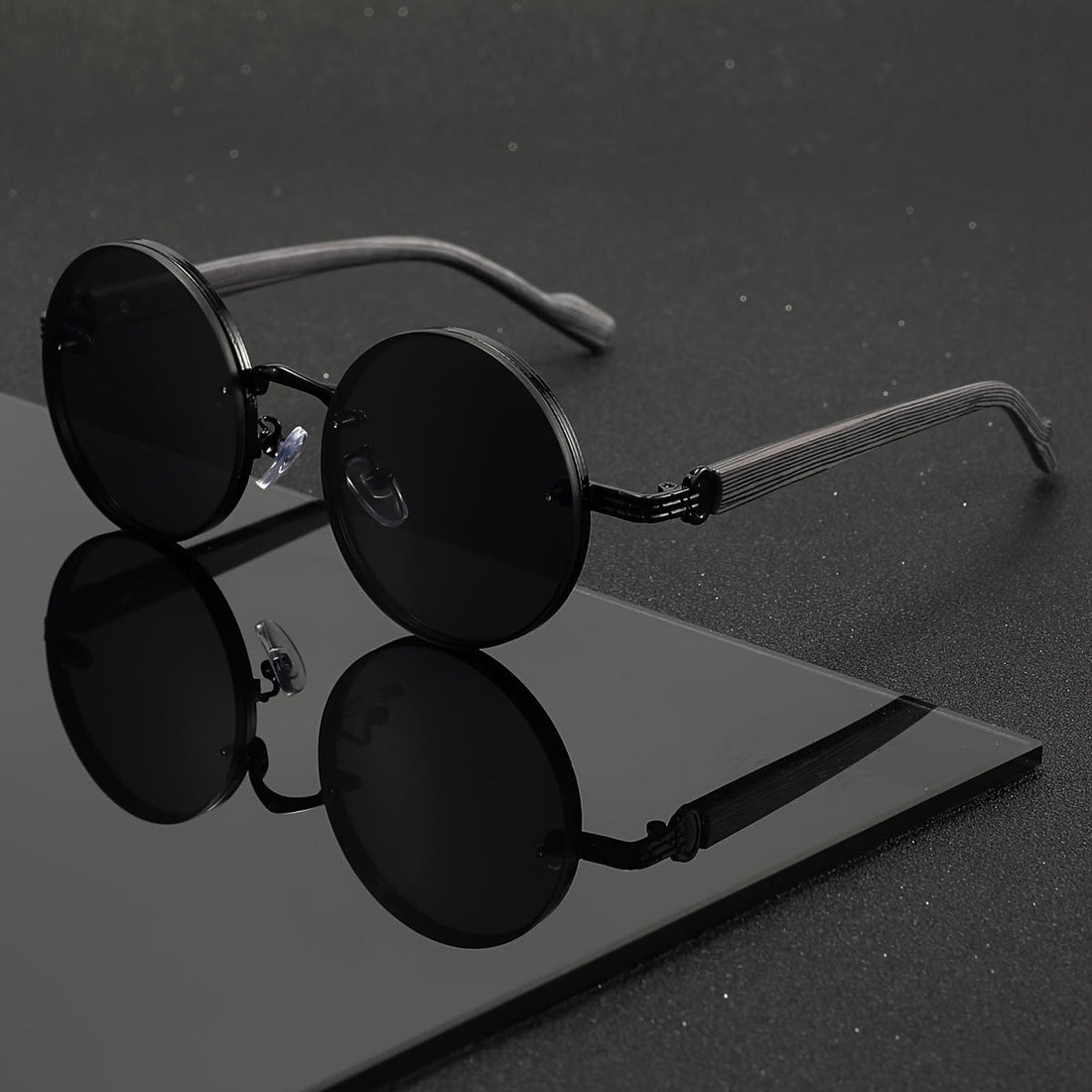 Children’s Retro Round Sunglasses – UV400 Punk Style with Wood Grain Frame, European & American Design