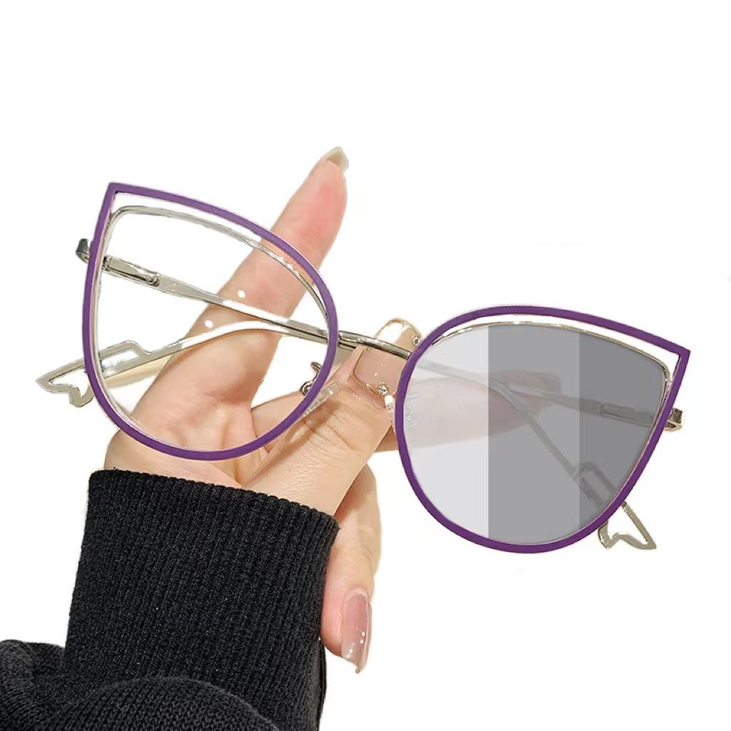Trendy Metal Cat Eye Sunglasses – Women’s Photochromic Computer Eyewear