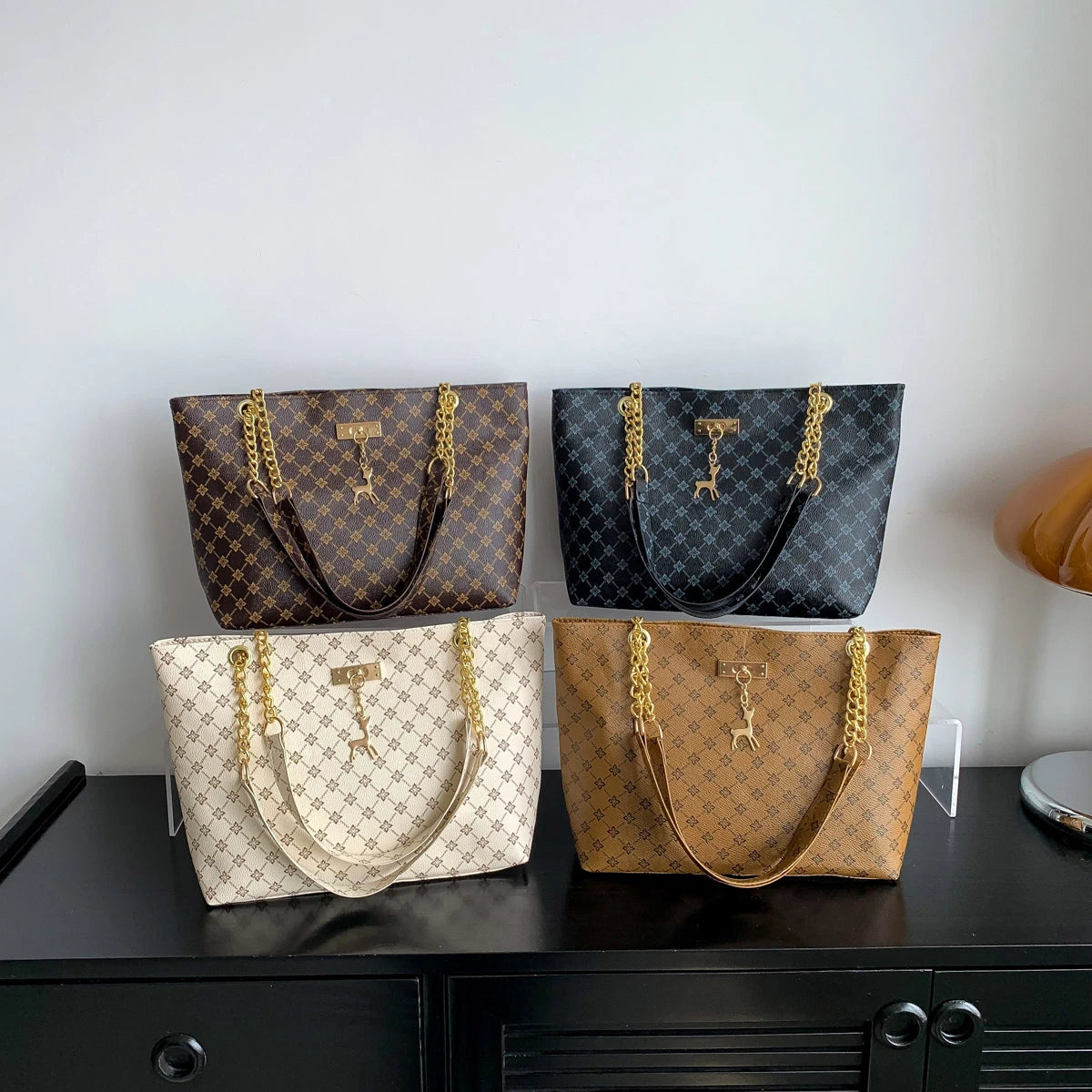 Large Capacity Women's Bag Fashionable Commuting Chain