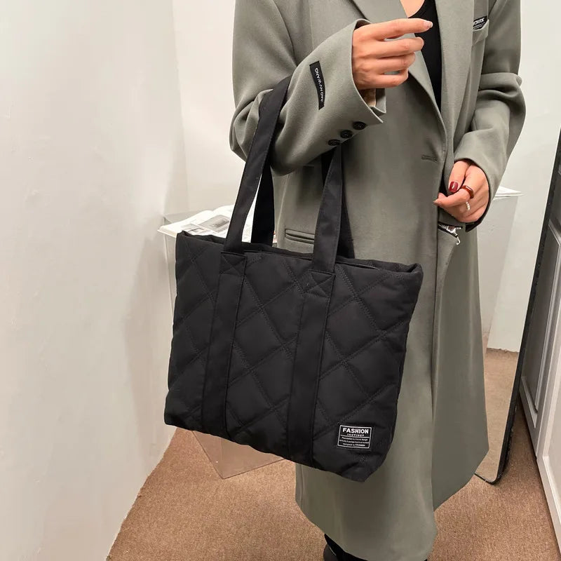 Large Capacity Nylon Women's Shoulder Bags Casual Trendy Thread