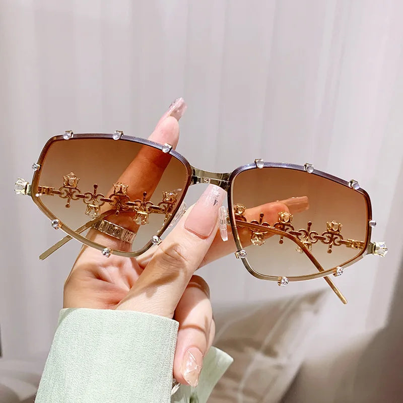 Y2K Gold UV400 Sunglasses: Diamond-Encrusted Fashion