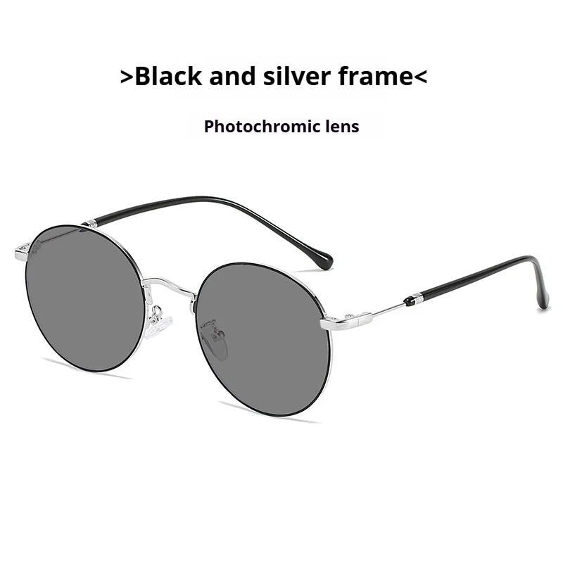 Minimalist Women's Retro Photochromic Glasses