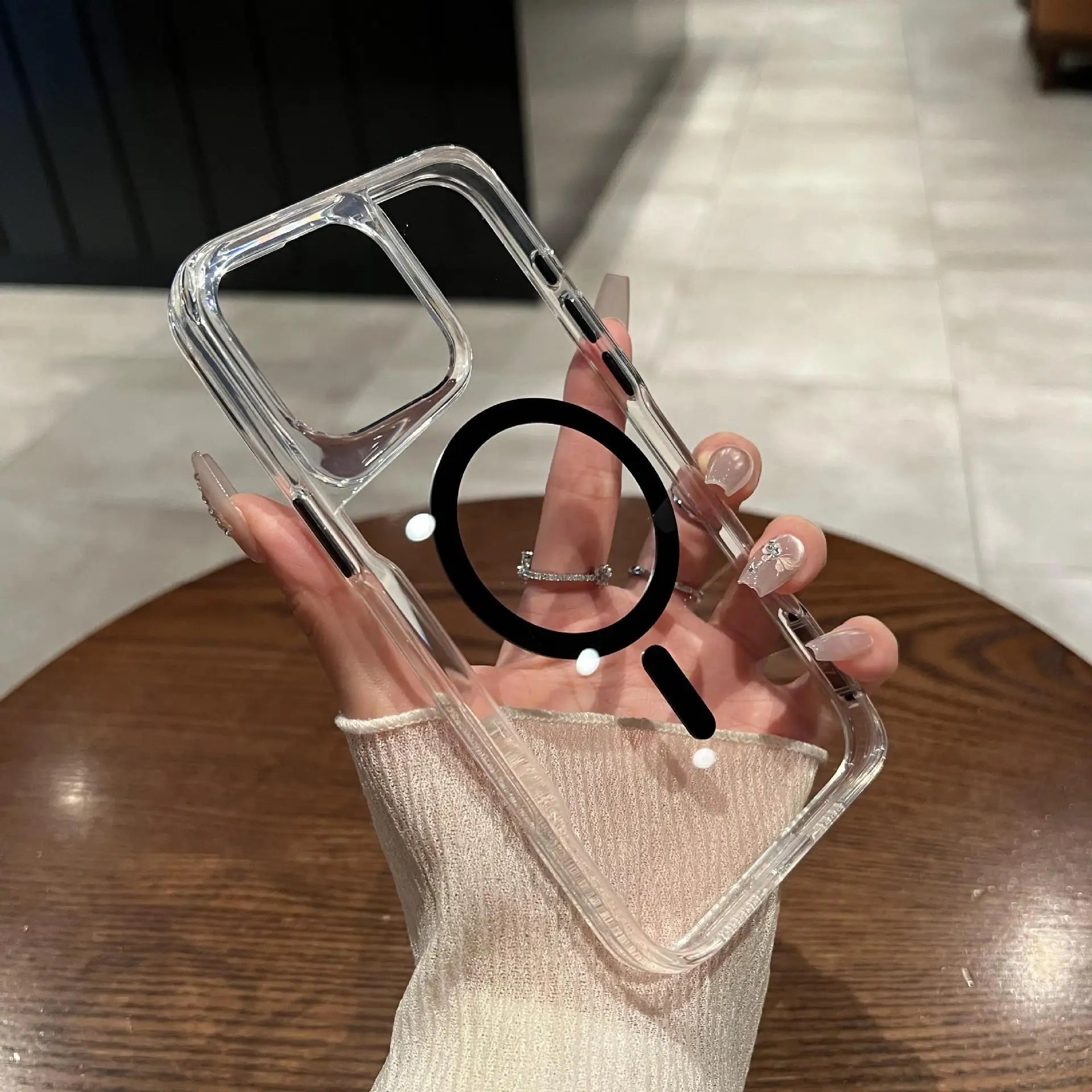 Ultra Thin Magnetic Case