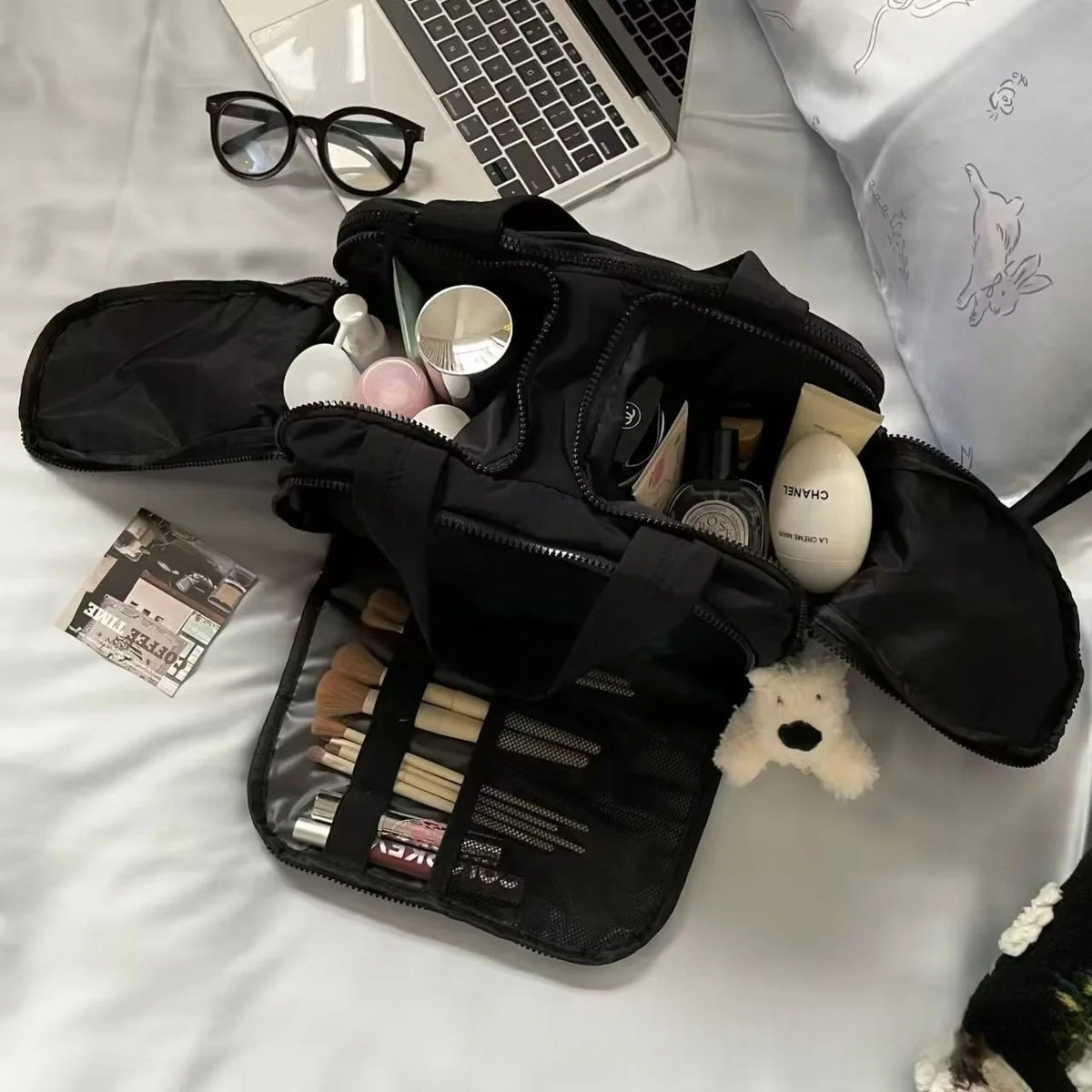 New Arrival Women's Fashionable Simple Cosmetic Bag Portable