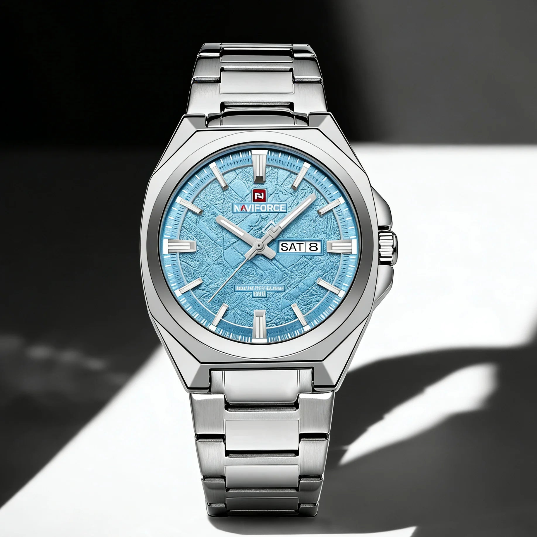 Naviforce Men's Luxury Quartz Watch with Calendar