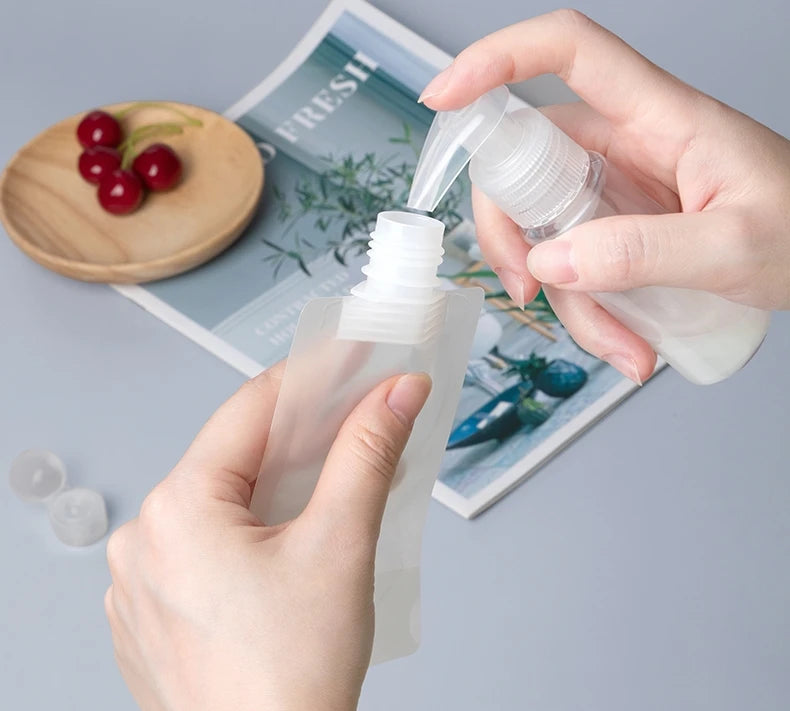 Small Travel Hand Liquid Detergent Foam Soap Dispenser Water