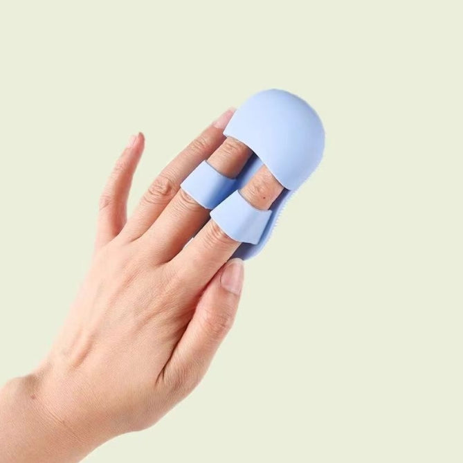 Soft Silicone Facial Cleansing Brush – Handheld Deep Clean Pad