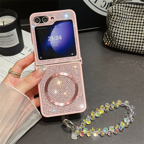 Full Diamond Mobile Phone Cases for Samsung ZFLIP6 Magnetic Suction Protective Cover Folding Case for Samsung zflip 5 Hand Strap