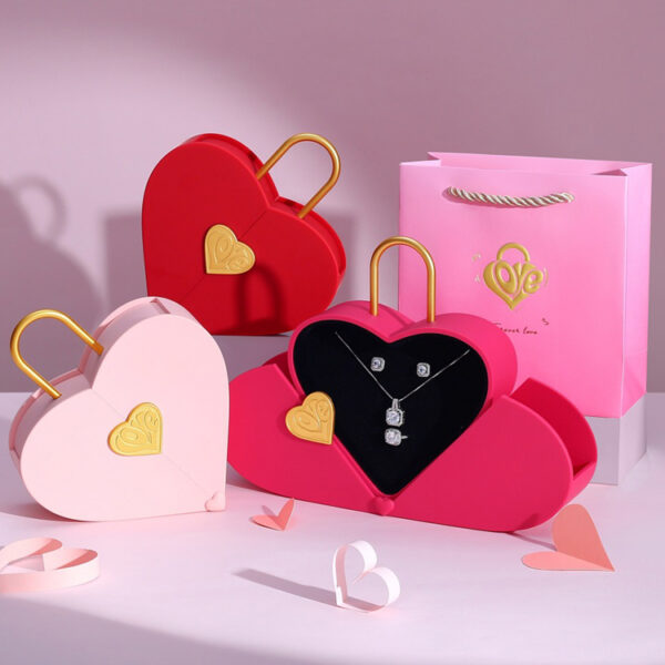 2024 double side open heart shape lock box jewelry packaging gift box with handle