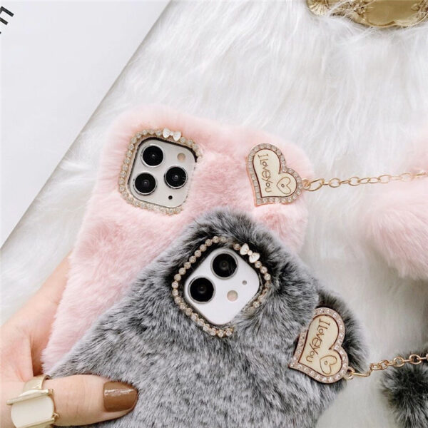 Cute Plush Heart Chain Accessories Mobile Phone Case For iPhone 15 14 13 12 11 Pro Max Soft Fluffy Winter Phone Cloth Cover