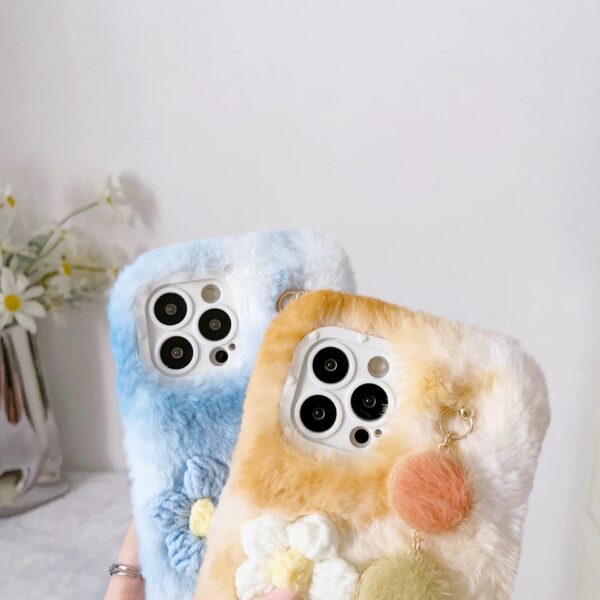 Ins Design Winter Fluffy Knit Flower Cute Plush Case With Bracelet For iPhone 15 Pro Max Plus 13 14 Pro 12 11Pro Back Cover