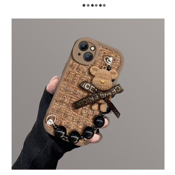 New Cute Brown Black Bear Bracelet Style Lady Fashion Silicone Phone Case Cover for iPhone 16 15 14 13 12 11 7 8 Pro Max Plus