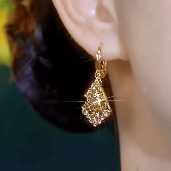Goddess Delicate Fashion Ear Buckle Temperament with Gold French Earrings Diamond Sparkle Earrings