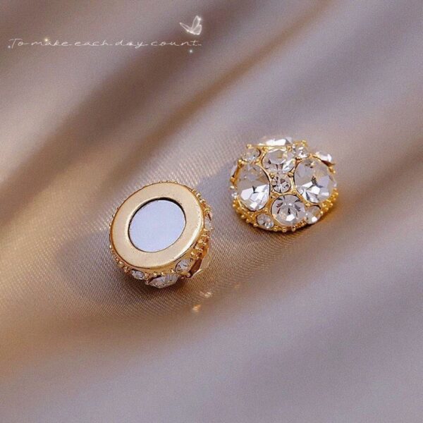 No Piercing Magnetic Ear Clip Female Niche Premium Sense Spherical Full Drill Ear Bone Clip Free Piercing Female Magnet Earrings