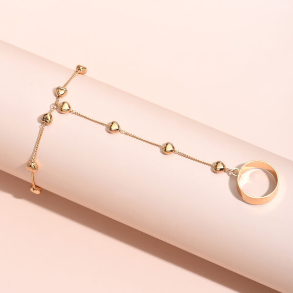Pulsera Con Anillo Heart Pendant Chain Bracelet Link Connected Gold Wide Finger Ring Bracelets Women Link Hand Jewelry Bracelet