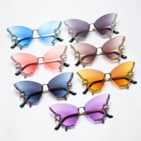 2024 Sunglasses Wholesale Beautiful Butterfly Diamond Decoration Diamond Encrusted Sunglasses UV400 Rimless Ins Fashion