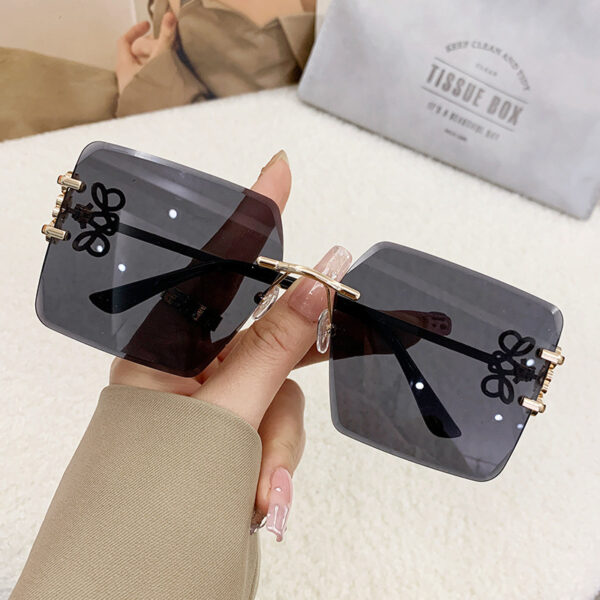2025 Unisex Frameless Luxury Metal Sunglasses Gradient Lens Custom Logo Black Red Frames UV400 Optical Fashionable Sun Glasses