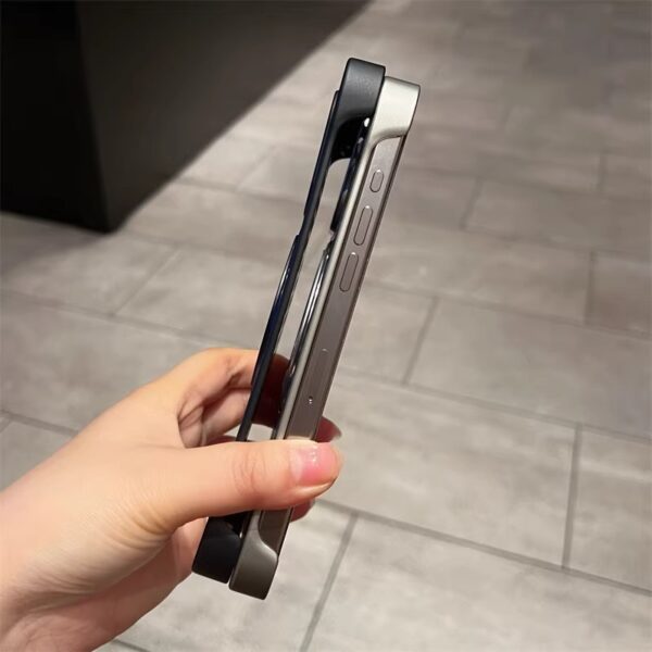 Anti Heat Metal Magnetic Rotating Folding Stand Mobile Phone Cover Breathing Phone Case Borderless Casing for iPhone 16 Promax