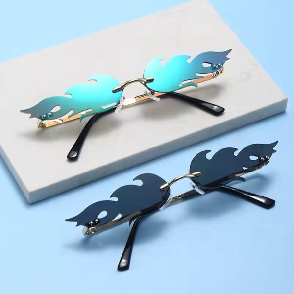 Cool tide Flame Sunglasses Riding Glasses Street Shooting Fashion Wear Sunglasses Unisex Colorful Sunglasses