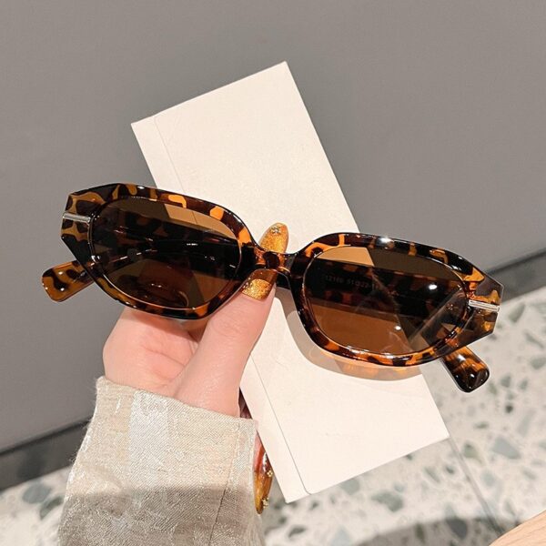 Custom Logo 2025 Retro Men Rivets Polygon Sun Glasses UV400 Small Frame Cat Eye Sunglasses for Women
