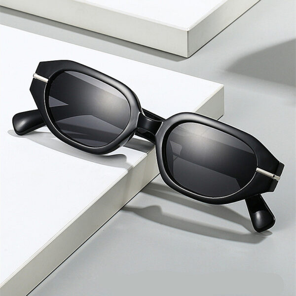 Custom Logo 2025 Retro Men Rivets Polygon Sun Glasses UV400 Small Frame Cat Eye Sunglasses for Women