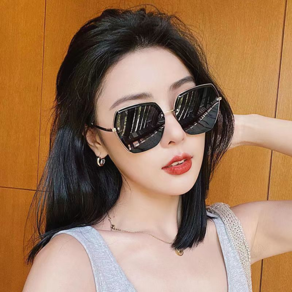Customizable Oversized Fashion Sun Glasses for Women Brown Gold Metal UV400 Polarized Lenses Customizable Transparent Red Blue